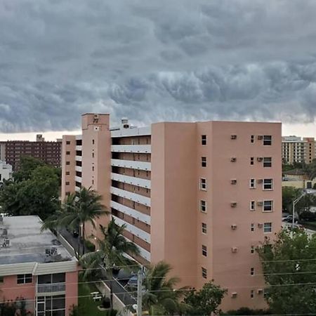 Beachway Per Ankh Pompano Beach Eksteriør billede